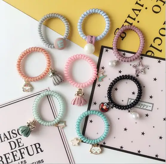 Sweet kids hair accessories fashion girl cartoon print phone line hair ribbon hair elastic popular metal pendant headdress
Sweet kids hair accessories fashion girl cartoon print phone line hair ribbon hair elastic popular metal pendant headdress