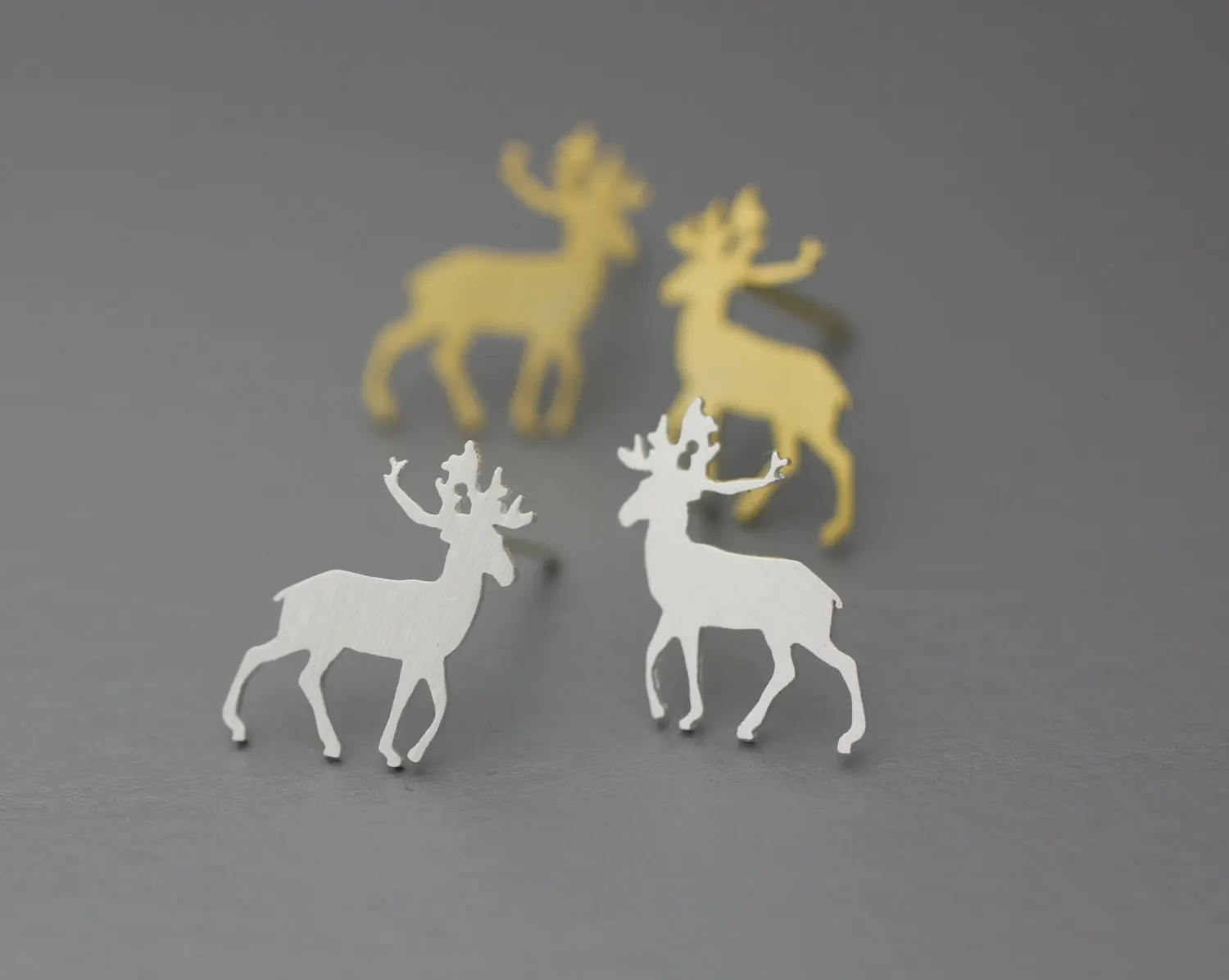 Shuangshuo Small Rudolph Deer Stud Earrings for Women Lovely Deer Animal Earring Pendientes Punk Fashion Jewelry brincos ED087
Shuangshuo Small Rudolph Deer Stud Earrings for Women Lovely Deer Animal Earring Pendientes Punk Fashion Jewelry brincos ED087