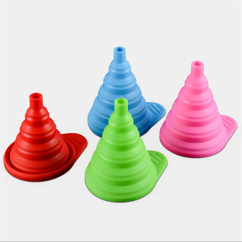 11*9*3cm Portable Folding Funnel Food-grade Silicone Folding Kitchen Cooking Utensils Random Color
11*9*3cm Portable Folding Funnel Food-grade Silicone Folding Kitchen Cooking Utensils Random Color