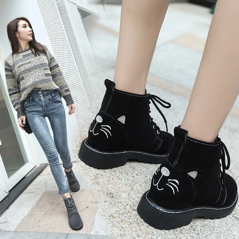 Women Short Boots Casual CatComfort Sweet Cartoon Cat Girls Ankle Boots Shoes Lace Up Chunky Med Heels Martin Boots Dropshipping
Women Short Boots Casual CatComfort Sweet Cartoon Cat Girls Ankle Boots Shoes Lace Up Chunky Med Heels Martin Boots Dropshipping