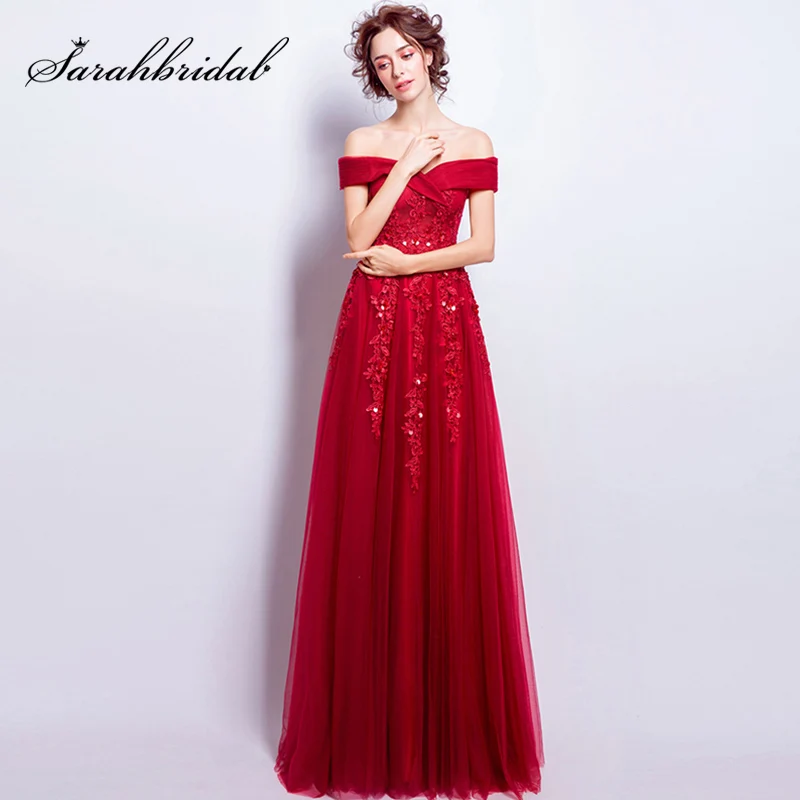 Simple Lace Appliques Red Bridesmaid Dresses 2019 Tulle Wedding Guest Dress Sexy Off the Shoulder Women Long Party Gowns L3112
Simple Lace Appliques Red Bridesmaid Dresses 2019 Tulle Wedding Guest Dress Sexy Off the Shoulder Women Long Party Gowns L3112