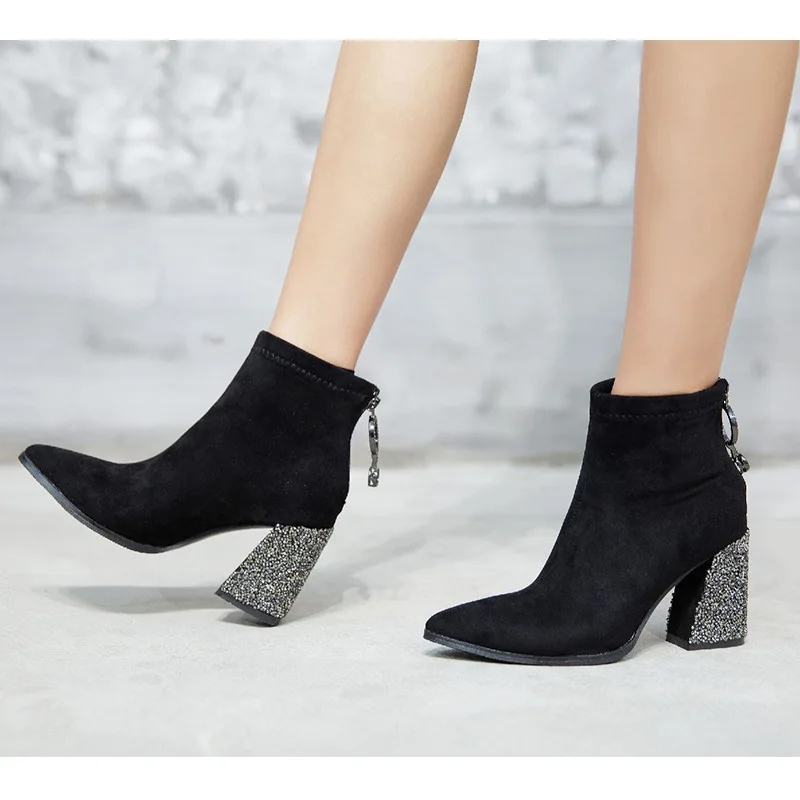2018 autumn and winter women's shoes tide boots Europe and America pointed rhinestone sheepskin women's boots black ljj 1121
2018 autumn and winter women's shoes tide boots Europe and America pointed rhinestone sheepskin women's boots black ljj 1121
