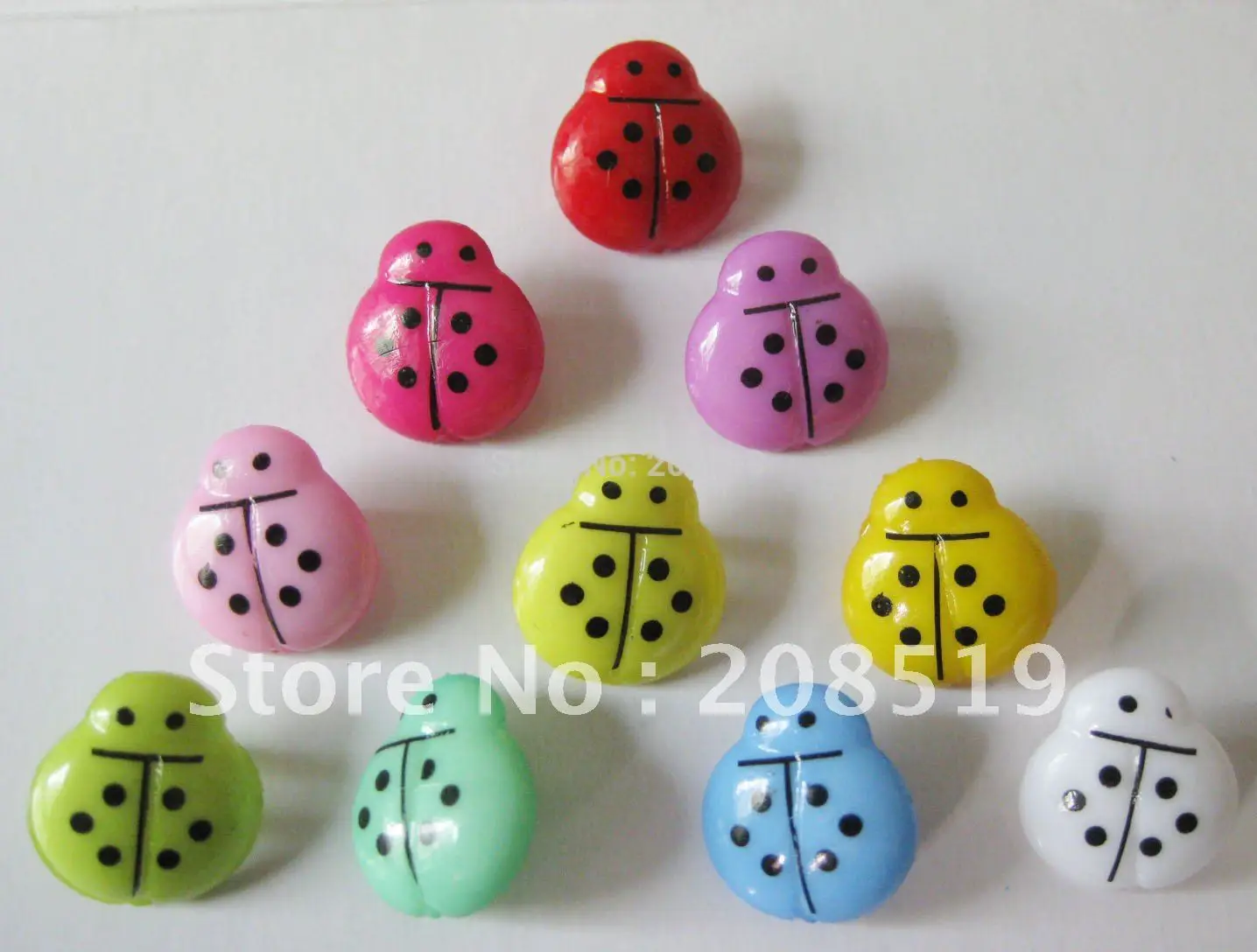 NB077 nylon buttons 300pcs print ladybird 13.5*14.5mm mixed colors shank plasctic buttons for children's garment
NB077 nylon buttons 300pcs print ladybird 13.5*14.5mm mixed colors shank plasctic buttons for children's garment