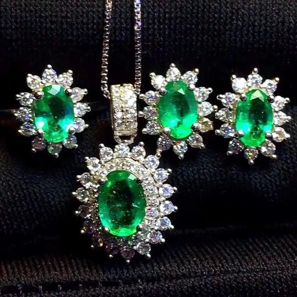 Natural and Real Emerald jewelry set Natural Real Emerald 925 sterling silver 1pc pendant,1pc ring ,2pcs Earring
Natural and Real Emerald jewelry set Natural Real Emerald 925 sterling silver 1pc pendant,1pc ring ,2pcs Earring