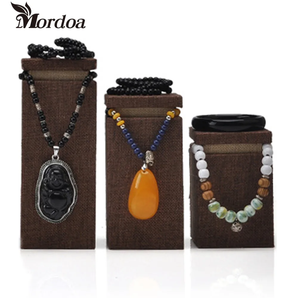 Free Shipping Linen Roma columns 3 Pcs/Set Pedestal Necklace Finger Ring Bracelet Pendant Stand Holder Jewelry Display
Free Shipping Linen Roma columns 3 Pcs/Set Pedestal Necklace Finger Ring Bracelet Pendant Stand Holder Jewelry Display