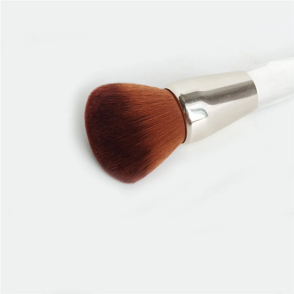 Trish McEvoy WETDRY EVEN SKIN BRUSH _ 3