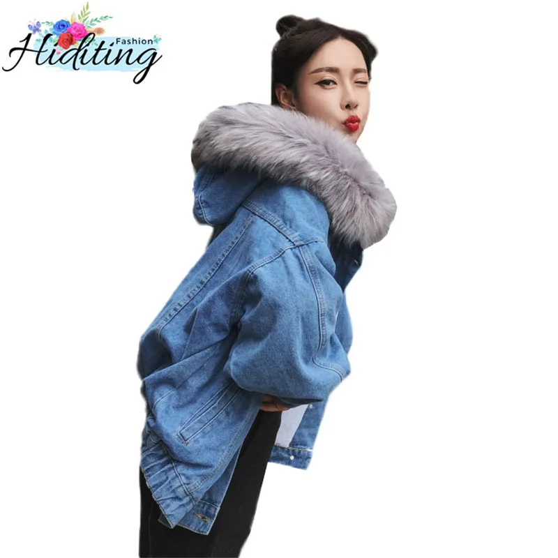Women Denim Parkas 2019 New With Fur Collar Loose Denim Jacket Autumn Winter Short Single-Breasted Ladies Cotton Coat WIN133
Women Denim Parkas 2019 New With Fur Collar Loose Denim Jacket Autumn Winter Short Single-Breasted Ladies Cotton Coat WIN133