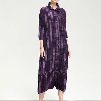 LANMREM 2020 Summer New Fashion Casual Loose three quarter sleeve turn down collar pleated dress famale Solid Color cloth TC241
LANMREM 2020 Summer New Fashion Casual Loose three quarter sleeve turn down collar pleated dress famale Solid Color cloth TC241