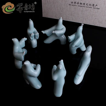Longquan celadon boutique ceramic tea tea Kung Fu Tai Chi figure pet play modern minimalist Home Furnishing jewelry ornaments
Longquan celadon boutique ceramic tea tea Kung Fu Tai Chi figure pet play modern minimalist Home Furnishing jewelry ornaments
