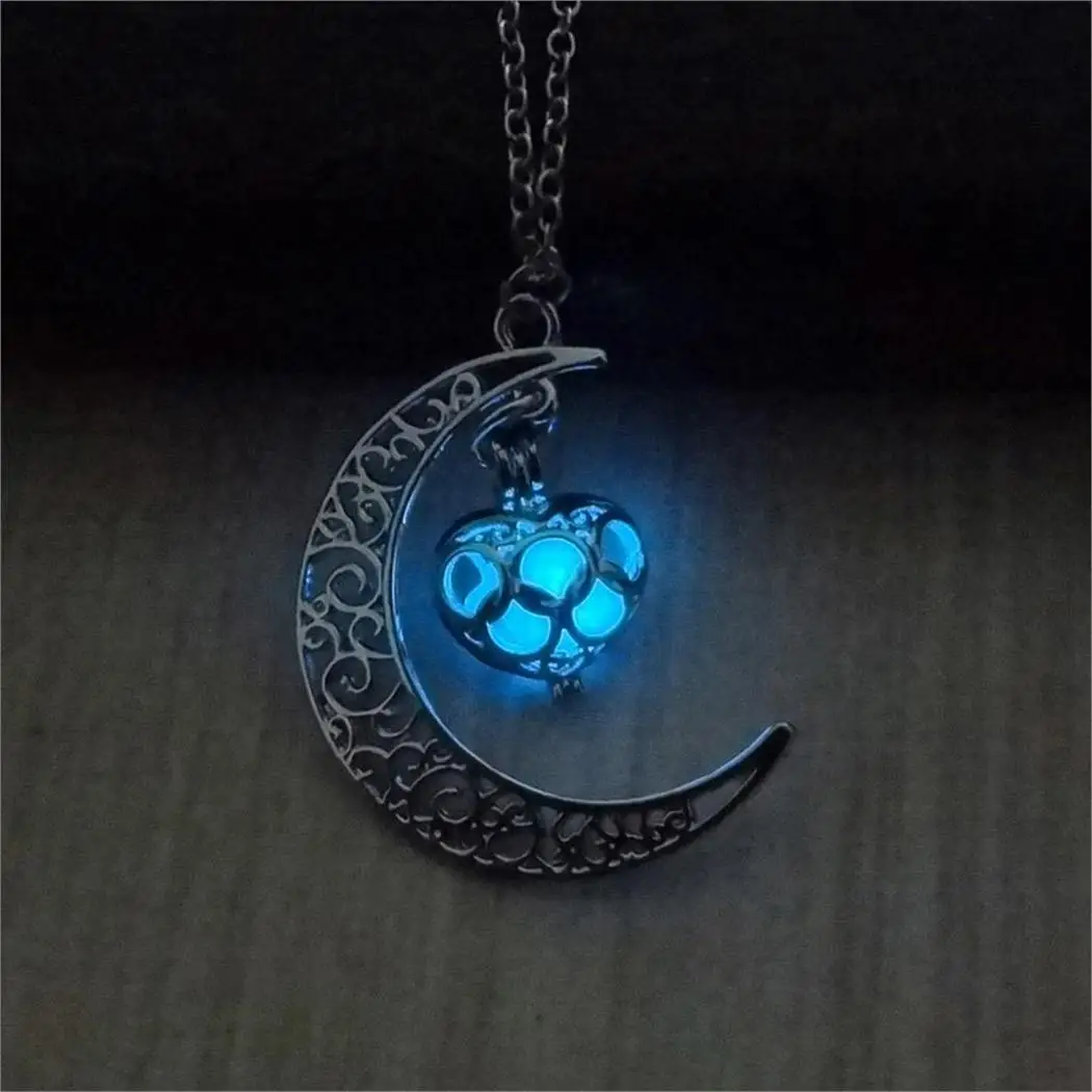 Women Heart The Shape Fashion Jewelry Silver Plated Chain Moon Luminous Pendants Charms Glowing in Dark Women Necklace Party Je
Women Heart The Shape Fashion Jewelry Silver Plated Chain Moon Luminous Pendants Charms Glowing in Dark Women Necklace Party Je