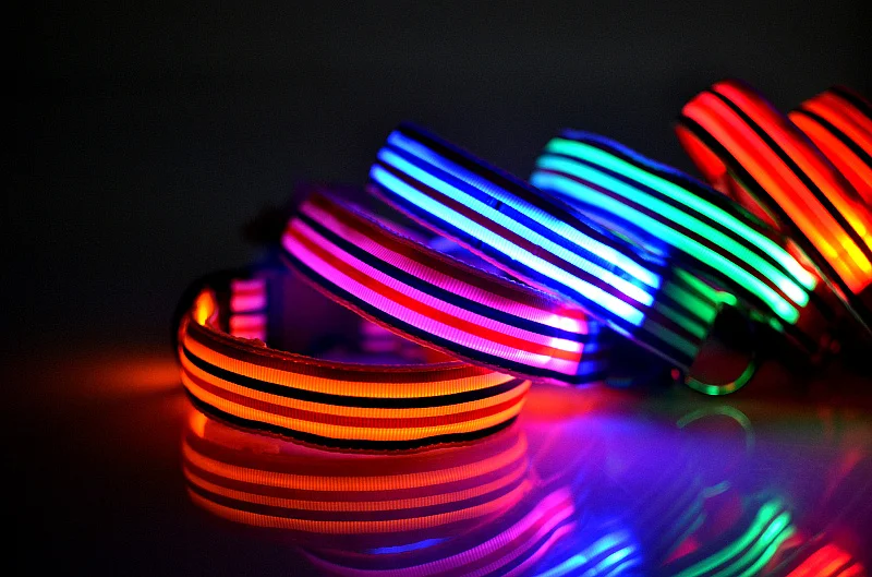 Pet Dog Cat LED Collar,Night Safety Flashing Glow In The Dark Dog Leash,Dogs Luminous Fluorescent Stripe Pattern Collars S-XL
Pet Dog Cat LED Collar,Night Safety Flashing Glow In The Dark Dog Leash,Dogs Luminous Fluorescent Stripe Pattern Collars S-XL