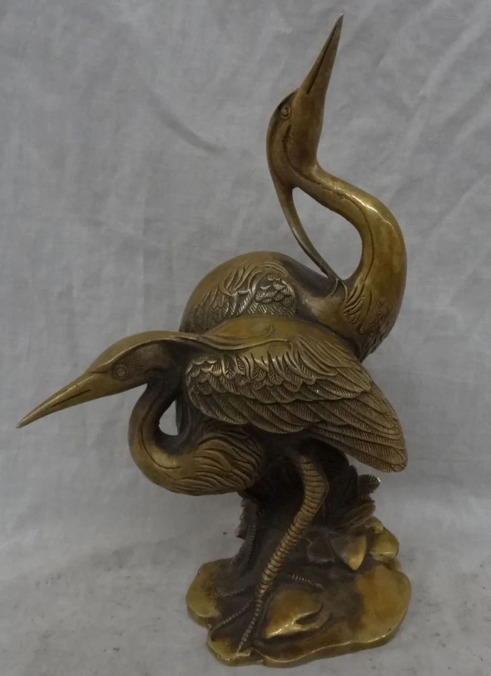 12" Chinese Bronze Sculpture FengShui Bird Love Red-crowned Crane Up Sky Statue
12" Chinese Bronze Sculpture FengShui Bird Love Red-crowned Crane Up Sky Statue