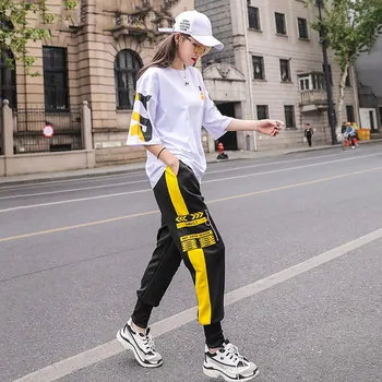 Spring and Summer Women 2 Piece Set Letter Pattern Harakuju Pants and Top Women Two Piece Outfits
Spring and Summer Women 2 Piece Set Letter Pattern Harakuju Pants and Top Women Two Piece Outfits