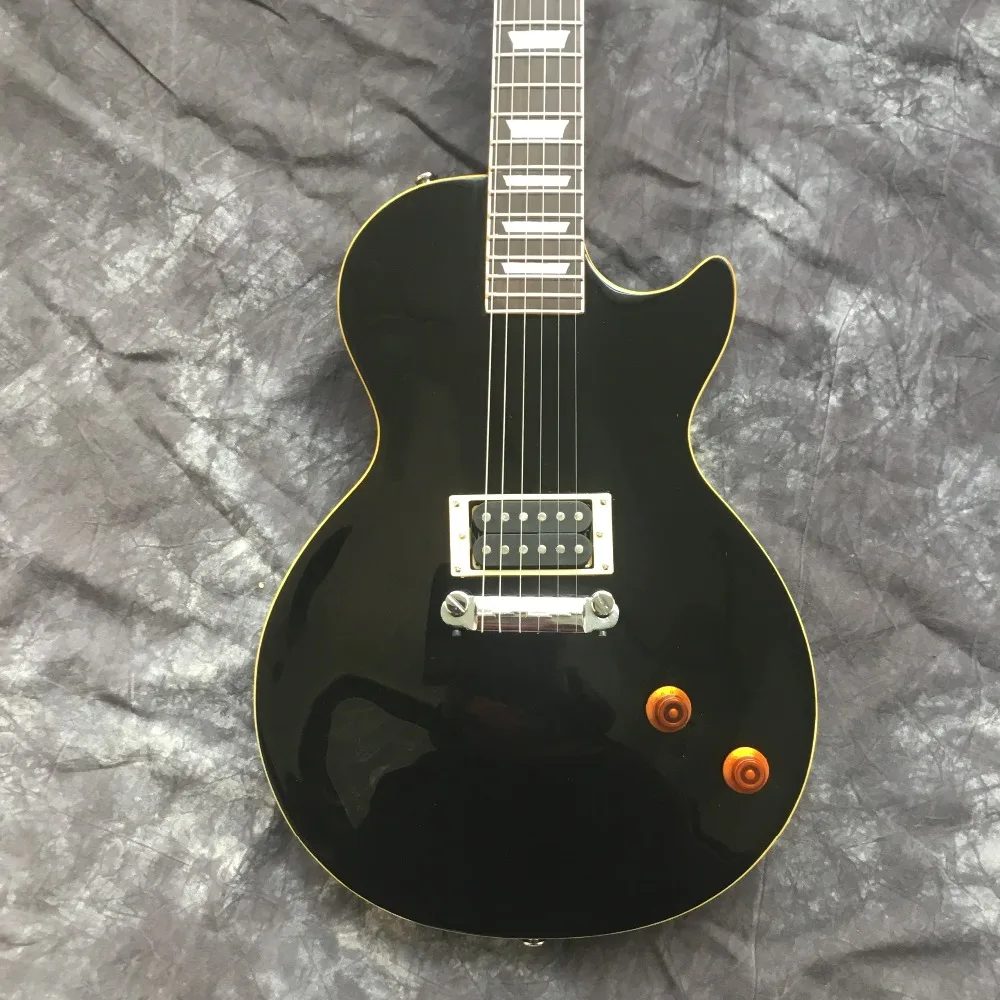 Hot sale Electric guitar Electric Guitar / CUSTOM BLACK color with black pickups / GUITAR IN CHINA free shipping
Hot sale Electric guitar Electric Guitar / CUSTOM BLACK color with black pickups / GUITAR IN CHINA free shipping