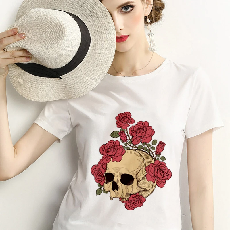 2019 New summer Rose skull T shirt Women Harajuku printed Femme T-shirt Casual Tops Tee personality Thin section Women Tshirt
2019 New summer Rose skull T shirt Women Harajuku printed Femme T-shirt Casual Tops Tee personality Thin section Women Tshirt