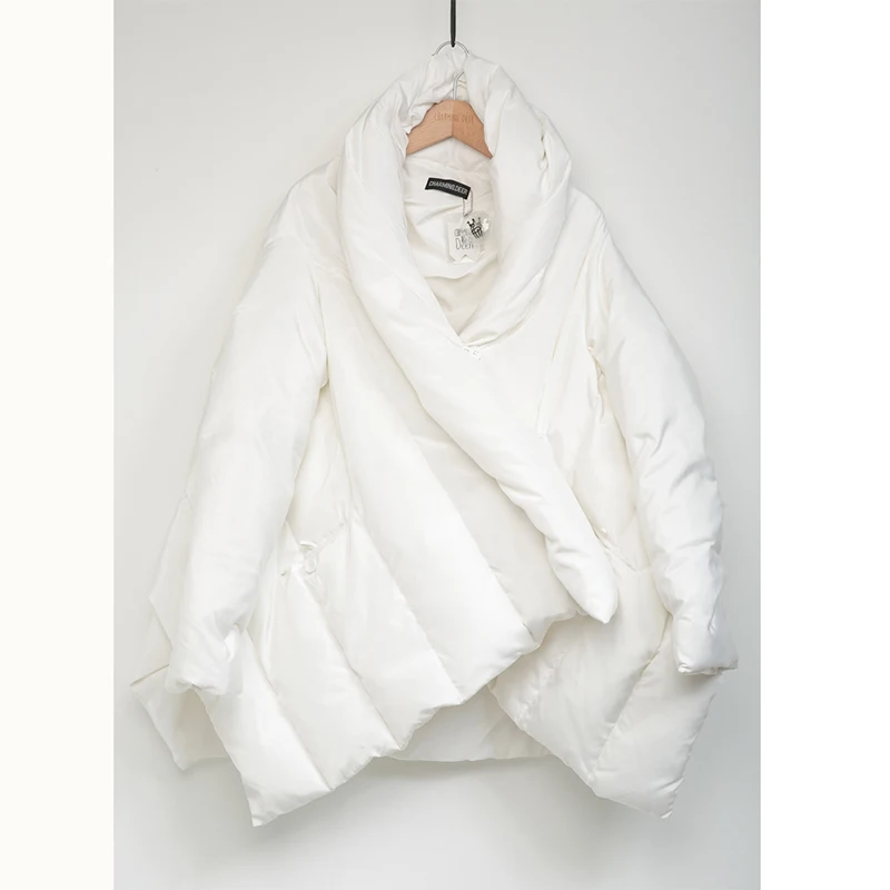 2019 All-Star same cloak style womens 90% white down jacket loose design and plus size outwear warm parkas soft collar
2019 All-Star same cloak style womens 90% white down jacket loose design and plus size outwear warm parkas soft collar