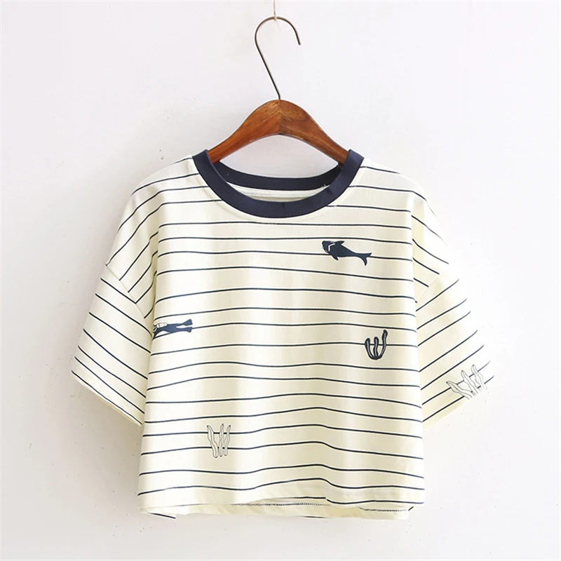 MERRY PRETTY Harajuku Style Women Crop Top Summer new Ladies short-sleeve short White T-shirt Stripes Print Cotton Cute tee tops
MERRY PRETTY Harajuku Style Women Crop Top Summer new Ladies short-sleeve short White T-shirt Stripes Print Cotton Cute tee tops
