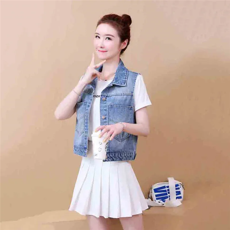2019Spring Women Vest Autumn New Fashion Denim Women Sleeveless Shirt Loose Retro Casual Coat Single-Breasted Printed Denim Vest
2019Spring Women Vest Autumn New Fashion Denim Women Sleeveless Shirt Loose Retro Casual Coat Single-Breasted Printed Denim Vest