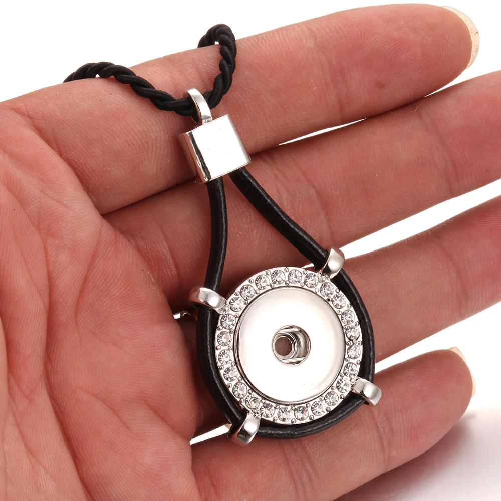 New Snap Jewelry High Quality Tree of Life Snap Pendant Necklace fit Snap Button Necklaces 18mm 20mm For Women Button Jewelry
New Snap Jewelry High Quality Tree of Life Snap Pendant Necklace fit Snap Button Necklaces 18mm 20mm For Women Button Jewelry