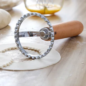 2020 New Round Ravioli Stamp Pasta Cutter Make Ravioli At Home Pastry 6.5cm Ravioli Maker Molding Press Ravioli Mould wholesale
2020 New Round Ravioli Stamp Pasta Cutter Make Ravioli At Home Pastry 6.5cm Ravioli Maker Molding Press Ravioli Mould wholesale