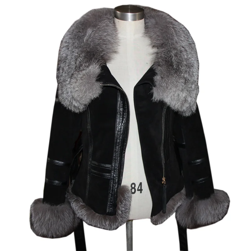 2019 Full leather silver fox fur coat short design one piece fur outerwear short design women's new design
2019 Full leather silver fox fur coat short design one piece fur outerwear short design women's new design