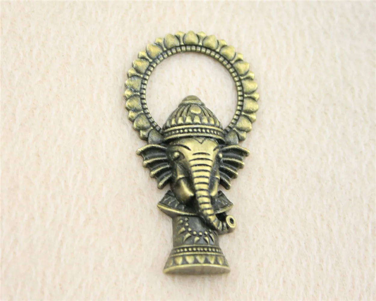 10pcs/lot 50*28mm ancient bronze Big Elephant charm Pendants DIY jewelry for bracelet necklace earring
10pcs/lot 50*28mm ancient bronze Big Elephant charm Pendants DIY jewelry for bracelet necklace earring