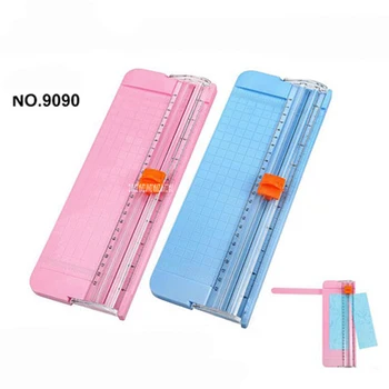 9090 Mini Cutter Mini Cutter Paper Cutter Suitable for A5 paper independent blade folding scale Cut length 23cm Paper Trimmer
9090 Mini Cutter Mini Cutter Paper Cutter Suitable for A5 paper independent blade folding scale Cut length 23cm Paper Trimmer