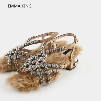Feather Crystal Roman Fur Sandals Women Open Toe Ankle Strap Chunky Heels Woman Summer Beach Party Shoes Woman Cozy Flats Sandal
Feather Crystal Roman Fur Sandals Women Open Toe Ankle Strap Chunky Heels Woman Summer Beach Party Shoes Woman Cozy Flats Sandal