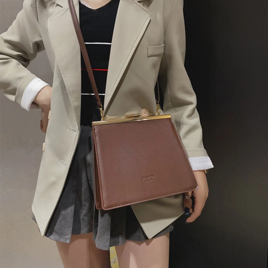 Solid Color Pu Leather Small Square Bag For Ladies Simple Metal Buckle Messenger Bags Female Fashion Shoulder Bag Business Bag
Solid Color Pu Leather Small Square Bag For Ladies Simple Metal Buckle Messenger Bags Female Fashion Shoulder Bag Business Bag