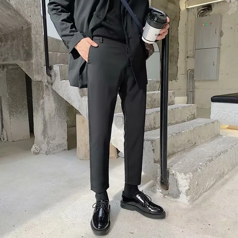 Pants male Korean version of the trend of summer nine pants thin section casual pants Slim feet trousers wild men's trousers
Pants male Korean version of the trend of summer nine pants thin section casual pants Slim feet trousers wild men's trousers