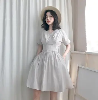 French retro casual dress Amoi short sleeve V-neck pleated Mid-Length dress temperament Party Dresses
French retro casual dress Amoi short sleeve V-neck pleated Mid-Length dress temperament Party Dresses