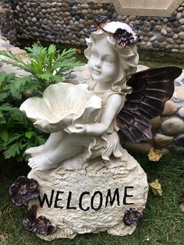 Garden Courtyard Garden Resin Pastoral Retro Angel Welcome Decoration Resin Sculpture Handicraft Decoration
Garden Courtyard Garden Resin Pastoral Retro Angel Welcome Decoration Resin Sculpture Handicraft Decoration