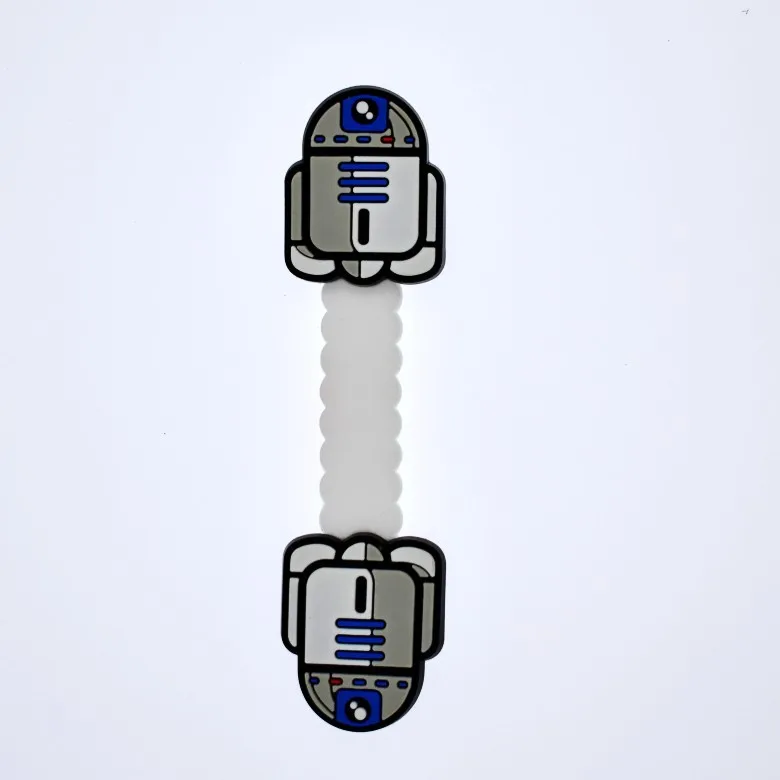 4560607097_452393031
