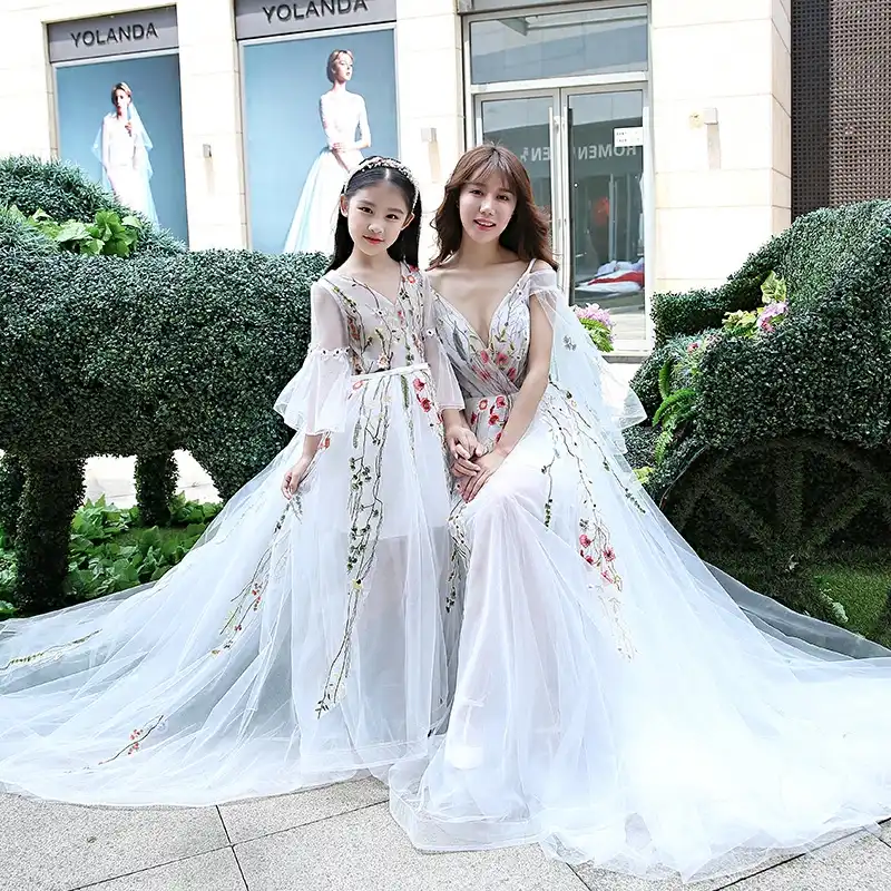 evening dress for mom and daughter