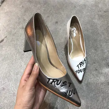 Metallic Leather Women Pumps Fretwork Letters Decor High Heels Sexy Pointed Toe Punk Ladies Square Heels Pumps Sapato Feminino
Metallic Leather Women Pumps Fretwork Letters Decor High Heels Sexy Pointed Toe Punk Ladies Square Heels Pumps Sapato Feminino