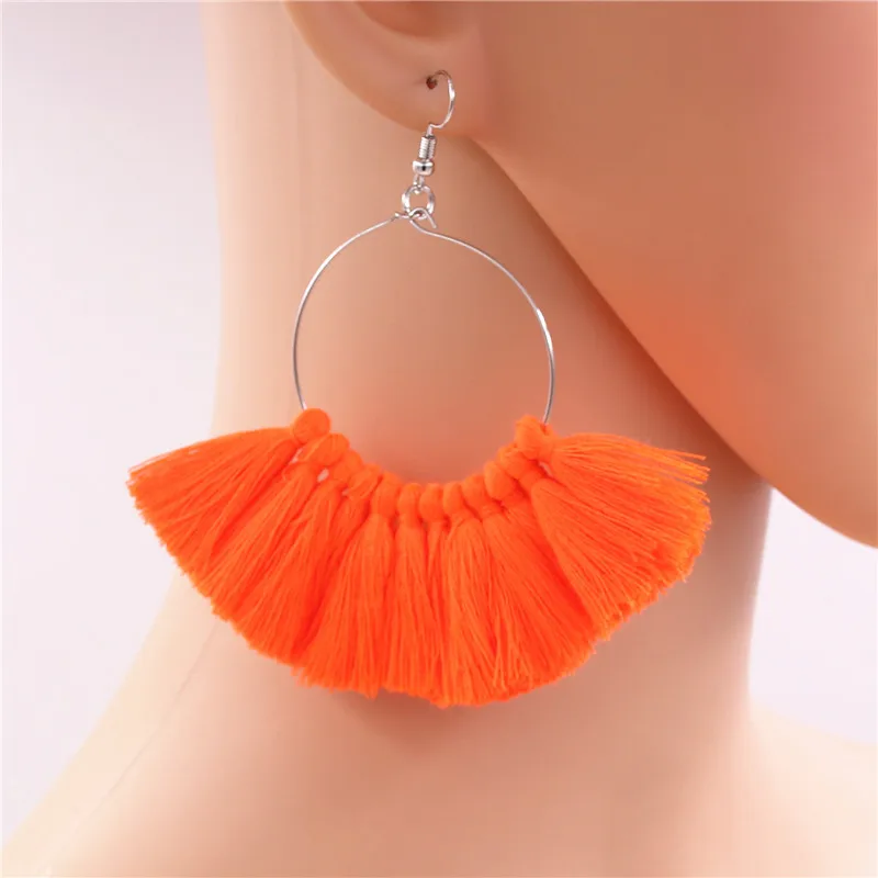 1Pair 2019 New Arrival Colorful Ethnic Neon Tiered Tassel Earring Vintage Big Fan Shaped Hoop Earrings summer Jewelry
1Pair 2019 New Arrival Colorful Ethnic Neon Tiered Tassel Earring Vintage Big Fan Shaped Hoop Earrings summer Jewelry