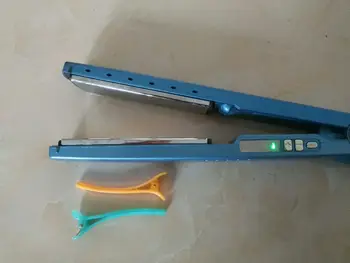 Professional hair Iron hair flat iron 11/4 nano titanium 450F temperature Fast hair straightener Plates
Professional hair Iron hair flat iron 11/4 nano titanium 450F temperature Fast hair straightener Plates