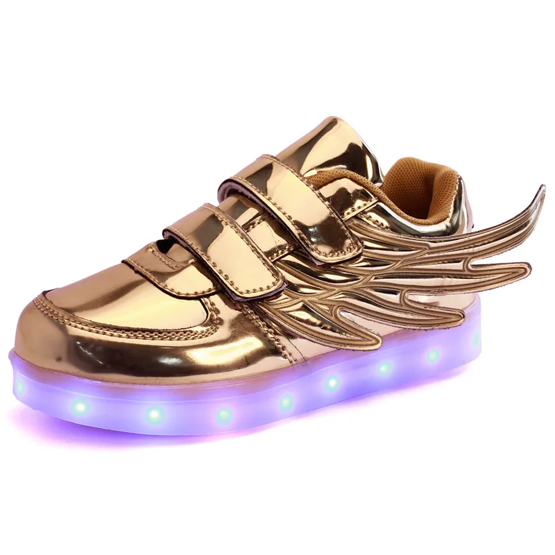 2017 New popular style children shoes wings LED light kid shoes USB casual sneaker fluorescent lamp charging cute kids shoes
2017 New popular style children shoes wings LED light kid shoes USB casual sneaker fluorescent lamp charging cute kids shoes