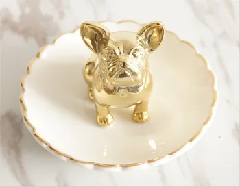 Lovely Dog Bulldog Shaped Gilded Porcelain Makeup Organizer Plate for Display Jewelry Ring Necklace Lipstick Cosmetic Organizer
Lovely Dog Bulldog Shaped Gilded Porcelain Makeup Organizer Plate for Display Jewelry Ring Necklace Lipstick Cosmetic Organizer