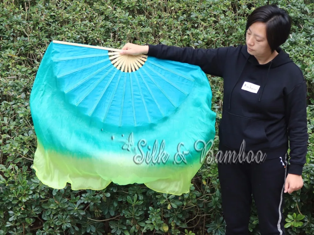 1pc right hand Emerald 38cm bamboo+60cm silk Chinese dance silk fan(flutter), real flowy silk!
1pc right hand Emerald 38cm bamboo+60cm silk Chinese dance silk fan(flutter), real flowy silk!