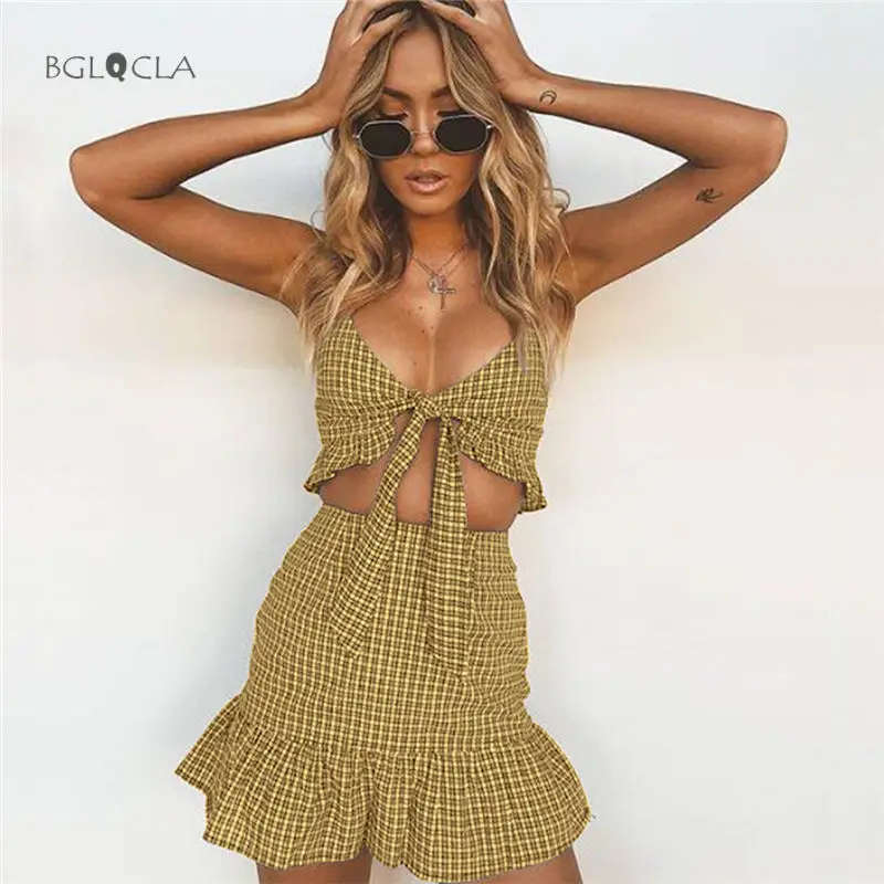 2019 Summer Two Piece Set Women Cami 2 Piece Set Tops Short Mini Skirt Chiffon Plaid Crop Top Skirts Sexy Boho Women's Suit
2019 Summer Two Piece Set Women Cami 2 Piece Set Tops Short Mini Skirt Chiffon Plaid Crop Top Skirts Sexy Boho Women's Suit
