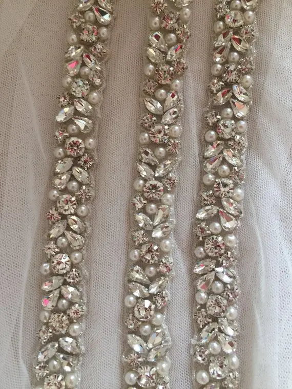 Clear Rhinestone Crystal Lace Trim For Bridal Accessories Wedding Dress Sash Belt Headband Straps Costume Embellishment
Clear Rhinestone Crystal Lace Trim For Bridal Accessories Wedding Dress Sash Belt Headband Straps Costume Embellishment