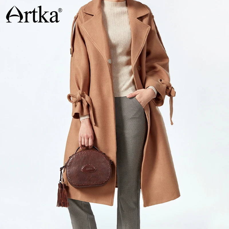 ARTKA 2018 Autumn&Winter Vintage Elegant Long to Knee Coat Jacket Ruffles Sleeves with Ribbons FA11374D
ARTKA 2018 Autumn&Winter Vintage Elegant Long to Knee Coat Jacket Ruffles Sleeves with Ribbons FA11374D