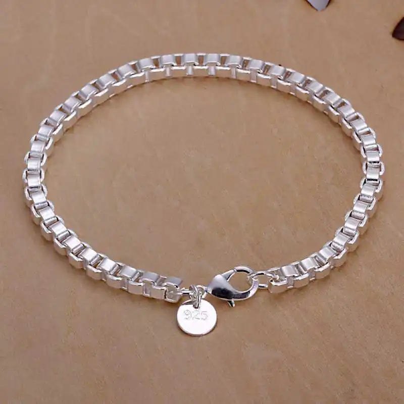 New silver plated Jewelry Silver plated Cuff Chain Charm Checkered Box Bracelet Jewelry Bracelet H172
New silver plated Jewelry Silver plated Cuff Chain Charm Checkered Box Bracelet Jewelry Bracelet H172