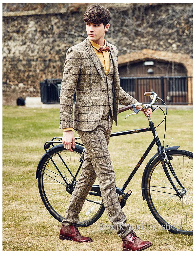 (Jacket+pants+vest) Luxury Slim 3 piece suit Men's suit Latest Design suit Fashion Men plaid Wedding dress Tuxedo men's Suit
(Jacket+pants+vest) Luxury Slim 3 piece suit Men's suit Latest Design suit Fashion Men plaid Wedding dress Tuxedo men's Suit