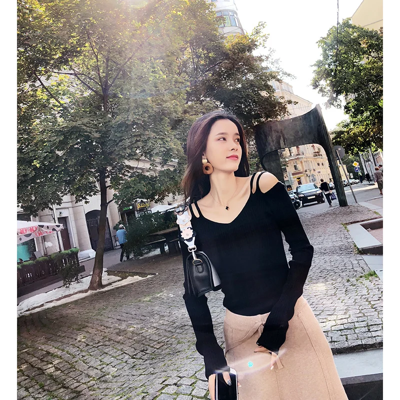 Mishow 2018 Women Off Shoulder Long Sleeve Knitted Sweater Solid Skinny Slim Sweater MX18C5525
Mishow 2018 Women Off Shoulder Long Sleeve Knitted Sweater Solid Skinny Slim Sweater MX18C5525