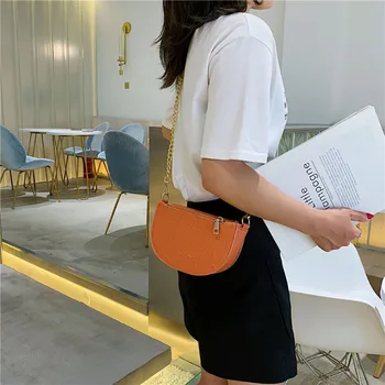 Crocodile pattern Women Chain Saddle Bag Brand Designer Ladies Crossbody New 2019 Cute Half Moon Ins Shoulder Messenger Bag
Crocodile pattern Women Chain Saddle Bag Brand Designer Ladies Crossbody New 2019 Cute Half Moon Ins Shoulder Messenger Bag