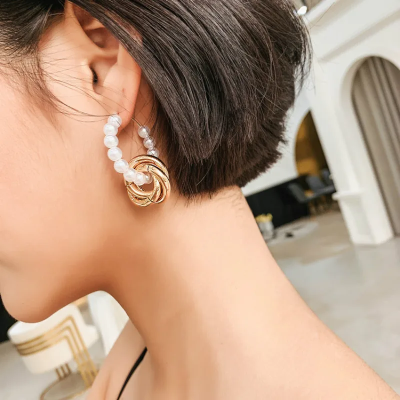 SHIFEEL 2019 New fashion Korea Retro Metal Circle Pearl Hoop Earrings Temperament Hyperbole Personality Long Women's Pendients
SHIFEEL 2019 New fashion Korea Retro Metal Circle Pearl Hoop Earrings Temperament Hyperbole Personality Long Women's Pendients