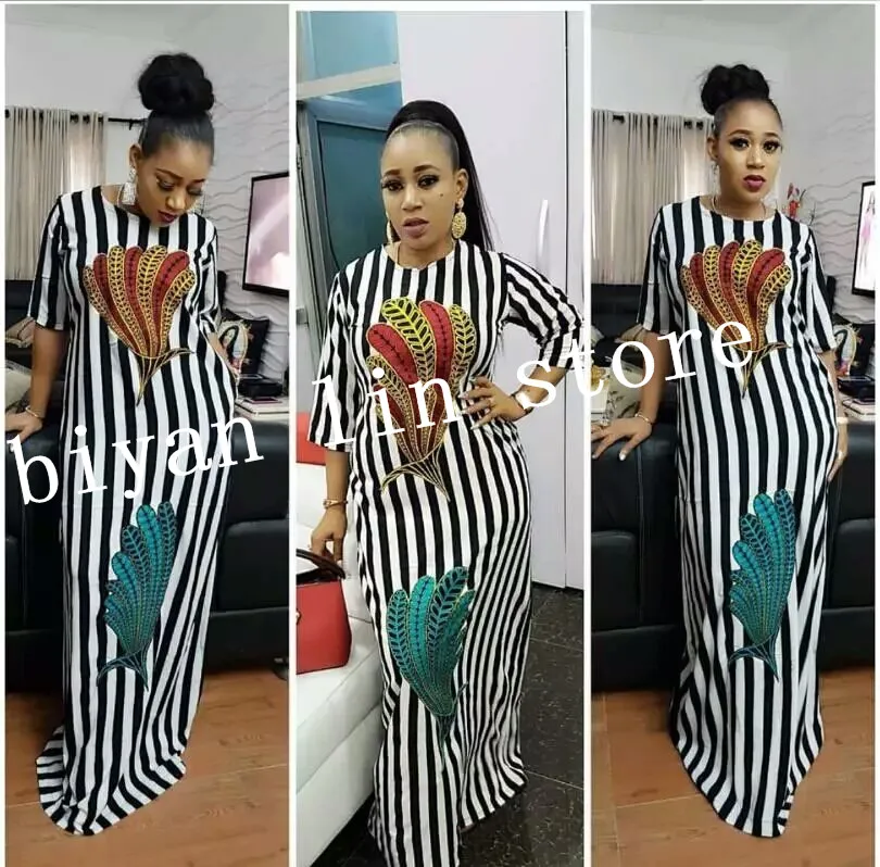 2018 New fashion African Print Elastic Bazin Rock Style Dashiki middle Sleeve Famous dresses has pocket
2018 New fashion African Print Elastic Bazin Rock Style Dashiki middle Sleeve Famous dresses has pocket