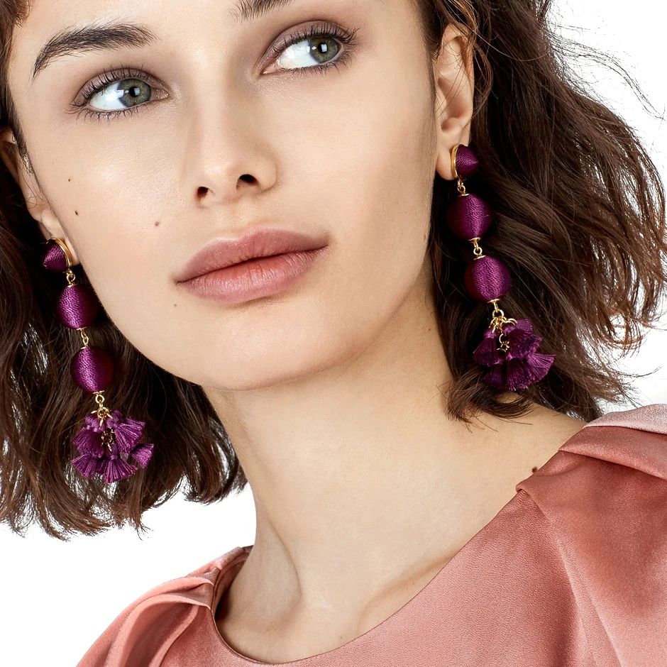 JUJIA 13 colors New Arrival Free shipping vintage hand made pom pom dangle fringed drop Earring for lady jewelry Factory Price
JUJIA 13 colors New Arrival Free shipping vintage hand made pom pom dangle fringed drop Earring for lady jewelry Factory Price